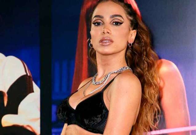 Mulher cria abaixo-assinado para prender cantora Anitta