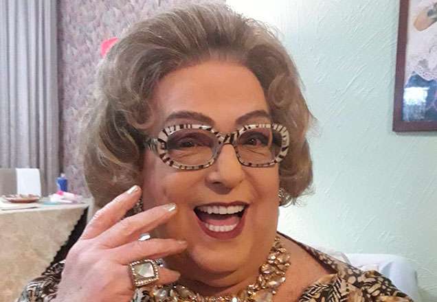 Mamma Bruschetta posta foto com ex-namorado e diz o porquê relacionamento com ator chegou ao fim