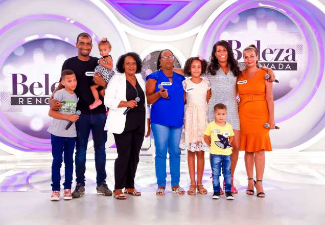 Após seis anos, participante reencontra filha com a ajuda de Eliana