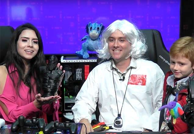 SBT Games na CCXP19: Murilo, do 3D Geek Show, joga Minecraft