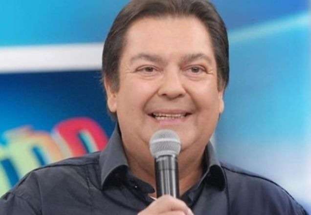 Faustão recebe famosos em festa de confraternização; confira!