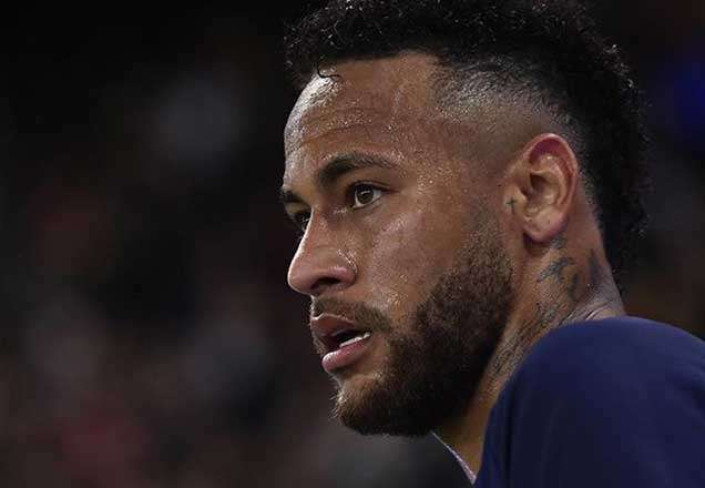Neymar manda xaveco para atriz, ela não entende e vai procurar no Google