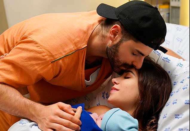 Papai do ano! Alok posta a primeira foto ao lado do filho recém-nascido
