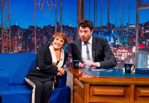 Melhores Momentos: Sensitiva Márcia Fernandes e cantora KT Tunstall são as convidadas do The Noite desta segunda-feira (13)