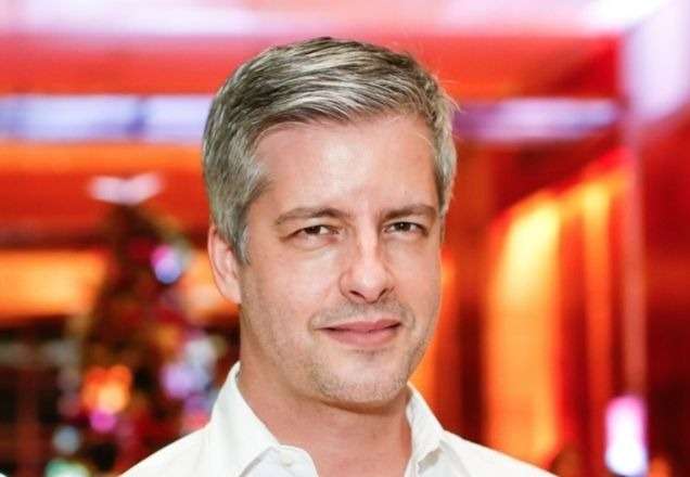 Vaza vídeo da agressão do sertanejo Victor contra a ex-mulher e cantor é condenado pela Justiça