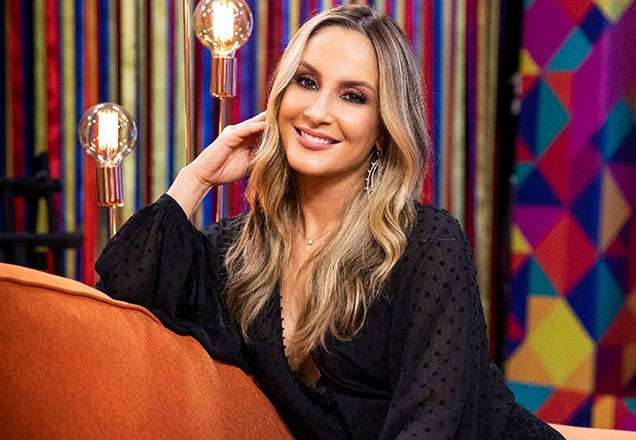 Claudia Leitte comemora aniversário do filho mais velho com foto em família