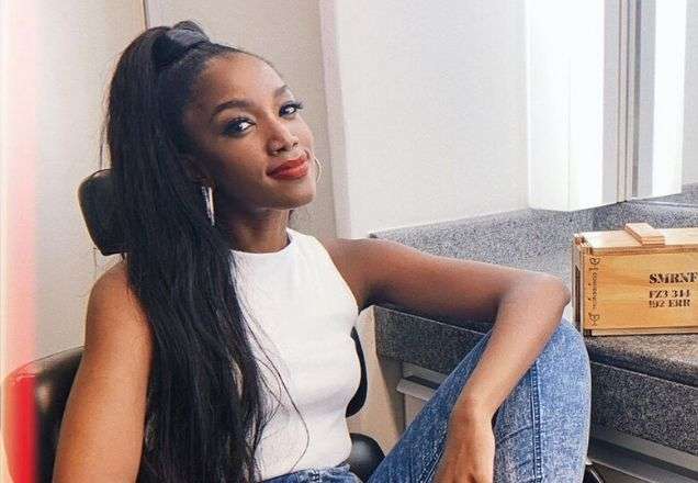 Iza passa por transição capilar e compartilha transformação nas redes sociais