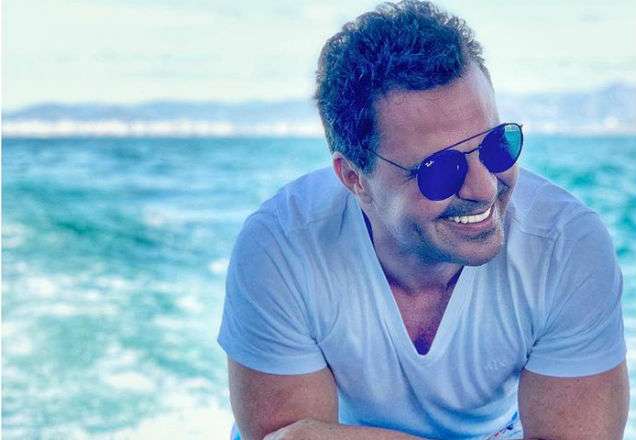 Eduardo Costa se esquiva sobre declaração polêmica e diz: "Sou respeitador"