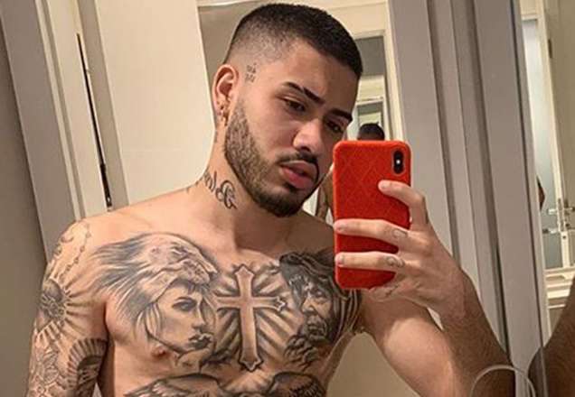 Kevinho publica vídeo sensual e deixa sua namorada envergonhada