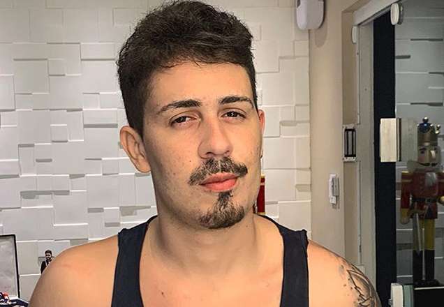 Carlinhos Maia é vaiado enquanto apresentava evento