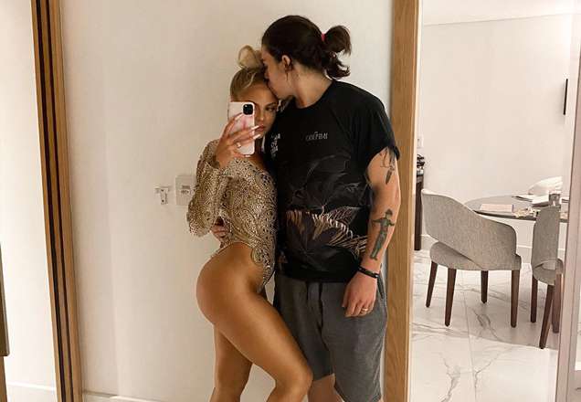 Whindersson Nunes e Luísa Sonza celebram união e foto gera especulação sobre gravidez