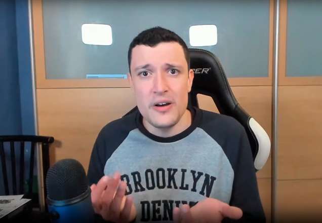 Streamer banido pela EA faz live de PES 2020 e supera FIFA 20 em audiência