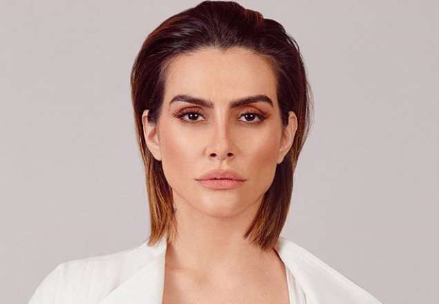 Cleo Pires vai à delegacia para acompanhar investigação de crime virtual