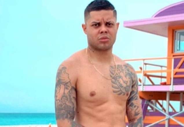 Natasha Polly acusa MC Lan de traição e vai atrás do cantor em prostíbulo