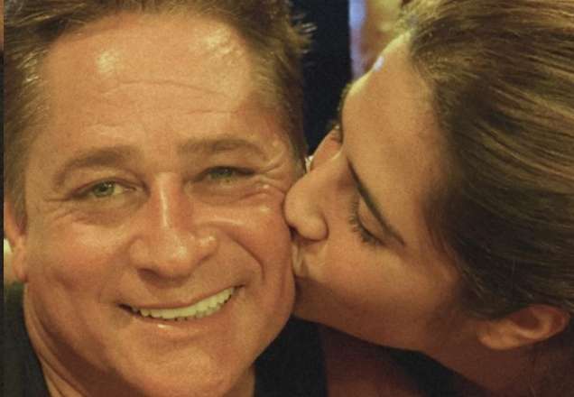 Filha do cantor Leonardo fala sobre cirurgia e mostra cicatriz