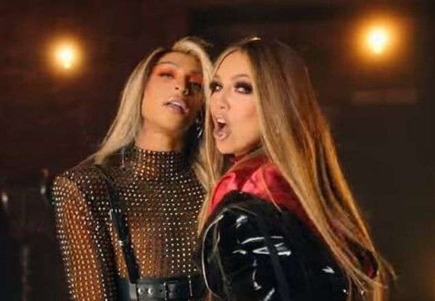 Zero timidez: Pabllo Vittar e Thalia mostram entrosamento em gravação