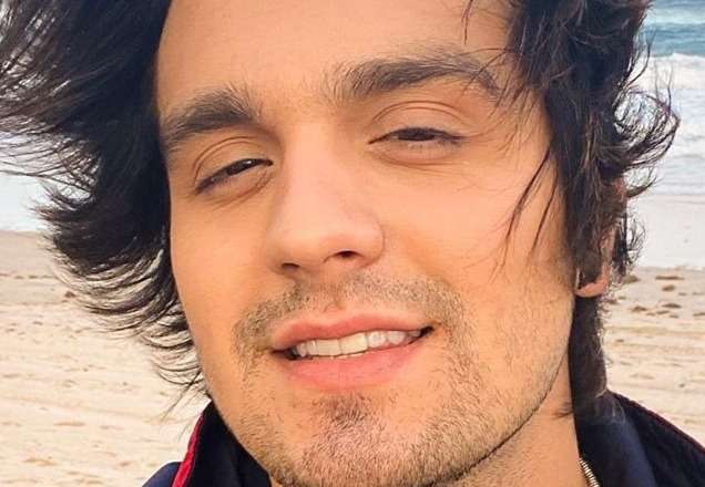 Luan Santana revela que vai cursar Administração: "80 pessoas para gerir"