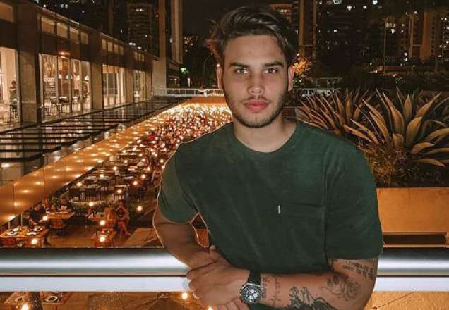 Jonathan Couto faz post com a sua filha Maria Madalena