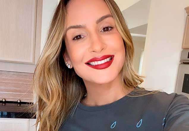 Claudia Leitte posta foto com filho e semelhança entre os dois chama atenção
