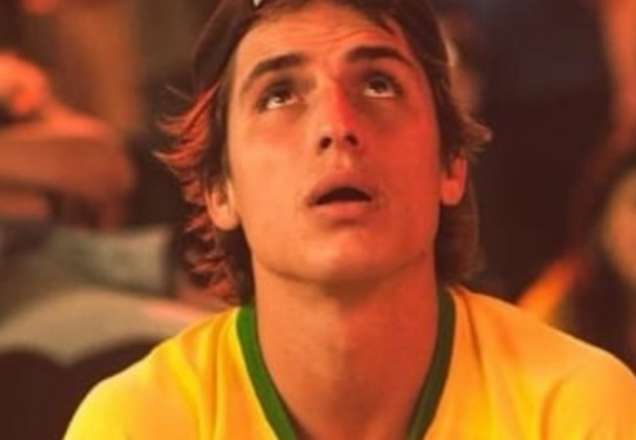 Após acusações de estupro, famosos que apoiaram Felipe Prior voltam atrás