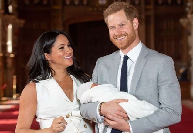 Certidão de nascimento de Archie choca por informações sobre Harry e Meghan