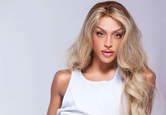 Pabllo Vittar faz apresentação inédita e deixa fãs de boca aberta