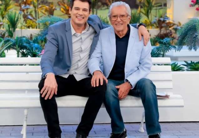 Celso Portiolli e Carlos Alberto em "A Praça é Nossa" do SBT (Foto Reprodução/SBT)