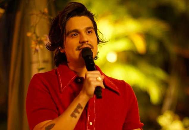 Em live, Luan Santana arrecada mais de 300 toneladas de alimentos
