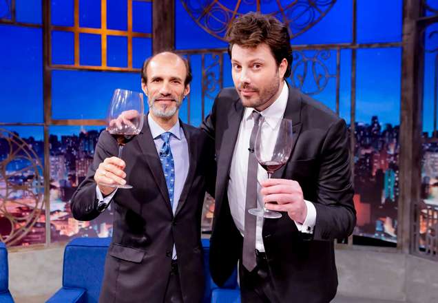 Danilo Gentili recebe o sommelier Manoel Beato