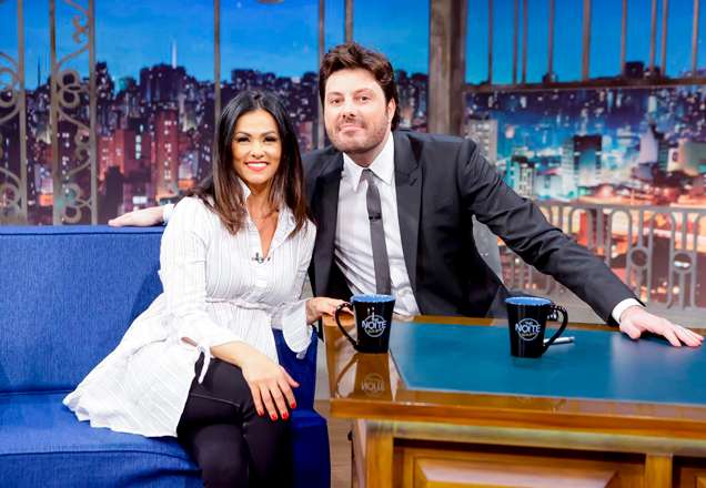 The Noite recebe a atriz Suzana Alves, famosa pela personagem "Tiazinha"