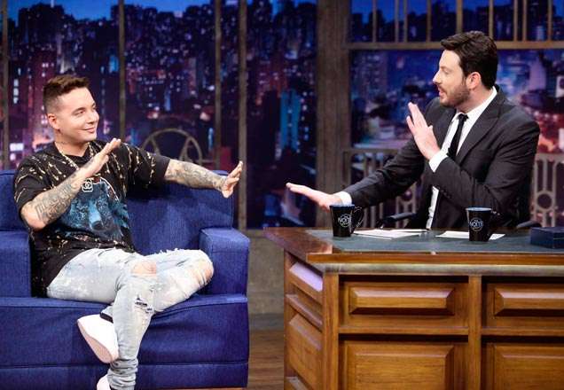 Danilo Gentili recebe J Balvin nesta terça-feira