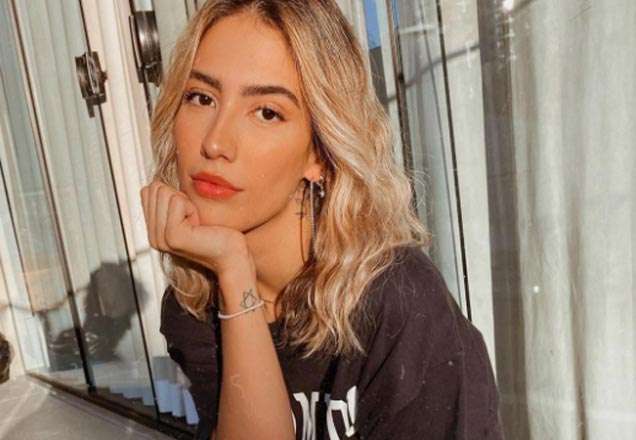 Gabi Brandt revela compulsão capilar e crise de ansiedade