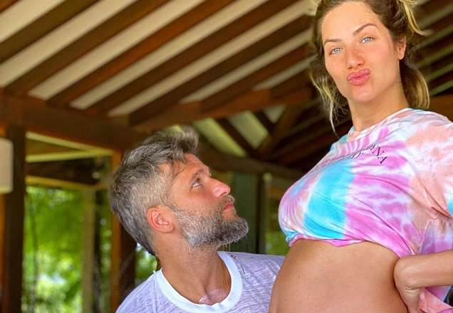 Giovanna Ewbank teme que Bruno Gagliasso desmaie durante o parto