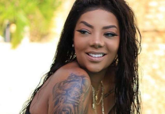 Ludmilla aparece vestindo roupa confortável durante quarentena e recebe milhares de curtidas