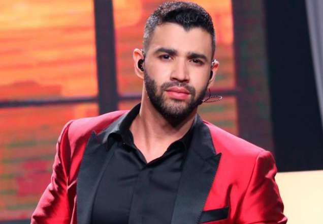 Gusttavo Lima compra iate do Rei Roberto Carlos por R$ 25 milhões; veja fotos