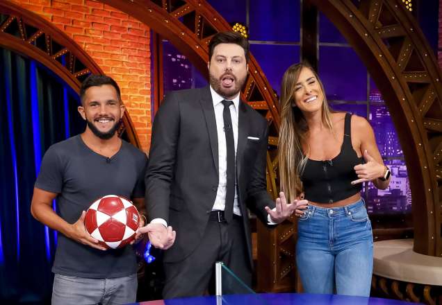 The Noite recebe os brasileiros campeões mundiais de Futmesa nesta segunda
