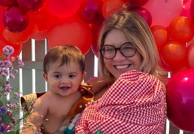 Marília Mendonça encanta com vídeo de Léo cantando: "Segunda voz"