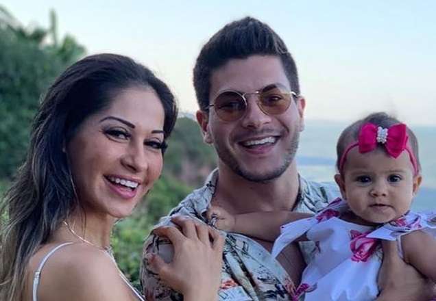 Arthur Aguiar passa Dia dos Pais com a filha, Sophia