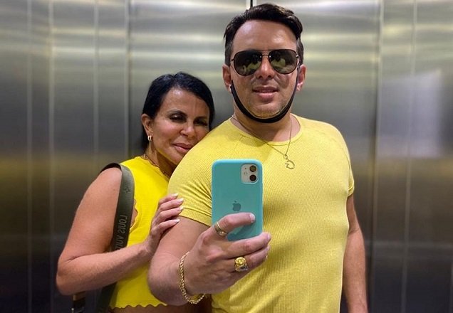 Gretchen ostenta corpo sequinho ao dançar coladinha com o noivo