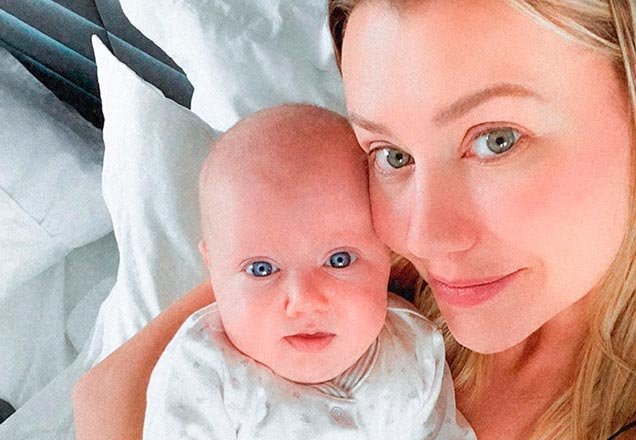 Ana Paula Siebert comemora mesversário da filha com festa de bailarina
