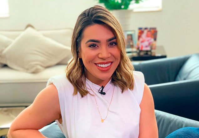 Naiara Azevedo renova botox nos lábios e mostra resultado