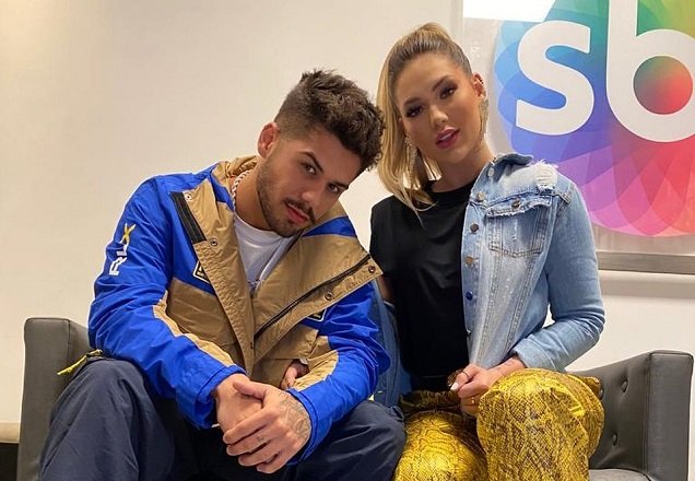 Zé Felipe troca declarações de amor com namorada: "Feliz dois meses"