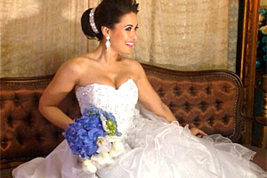 Ela casou? Pavorô aparece vestida de noiva