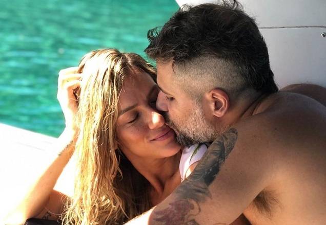 Bruno Gagliasso emociona ao comemorar aniversário de Giovanna Ewbank