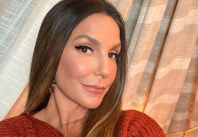 Ivete Sangalo encanta ao mostrar filha de 2 anos cantando: "Tá no sangue"