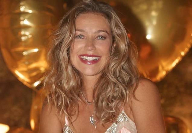 Luana Piovani muda totalmente de visual e surpreende: "Ficou lindo"