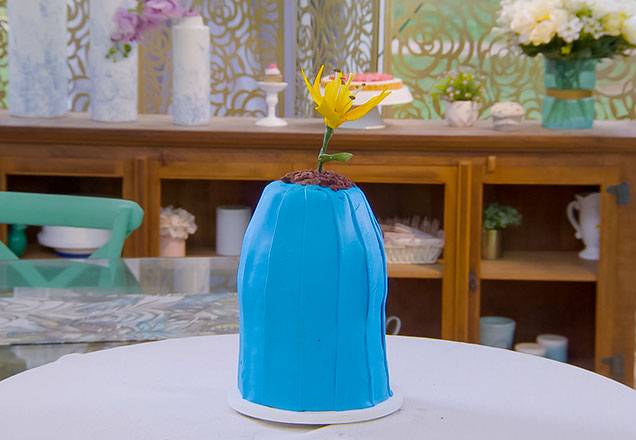 Bolo Vaso de Flores do Rafael