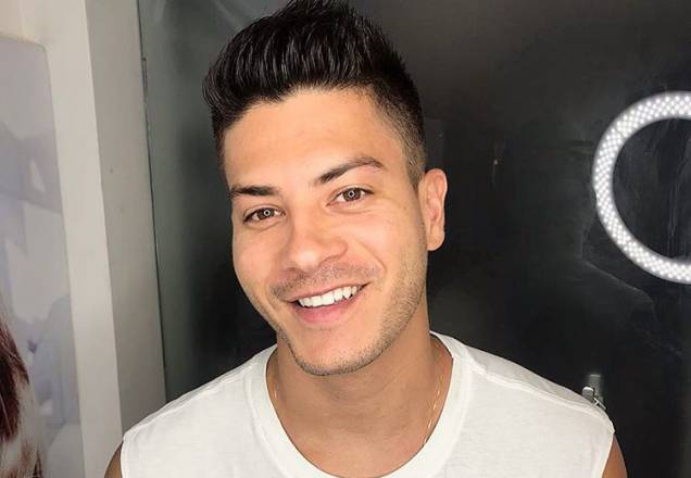 Após traições expostas, Arthur Aguiar retorna às redes sociais: "Dei uma desintoxicada"