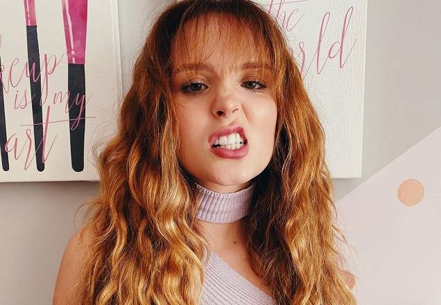Larissa Manoela surpreende com rebolado ao som de Anitta e Cardi B
