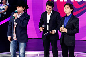 Daniel canta com Chitãozinho e Xororó